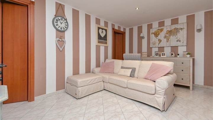 **Appartamento in Vendita a Venaria Reale**